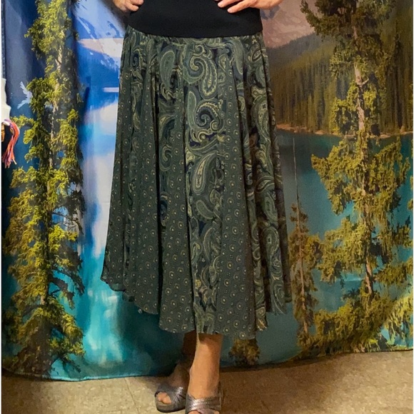 Skirt - Picture 6 of 7